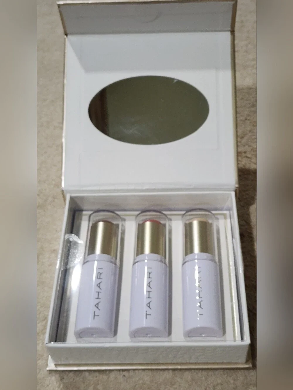 Tahari Makeup Face Contour Trio New